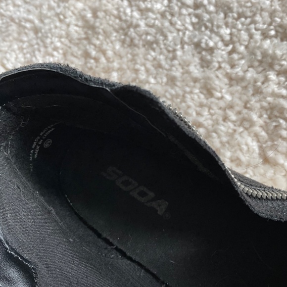 Black Soda platform booties - Picture 7 of 8